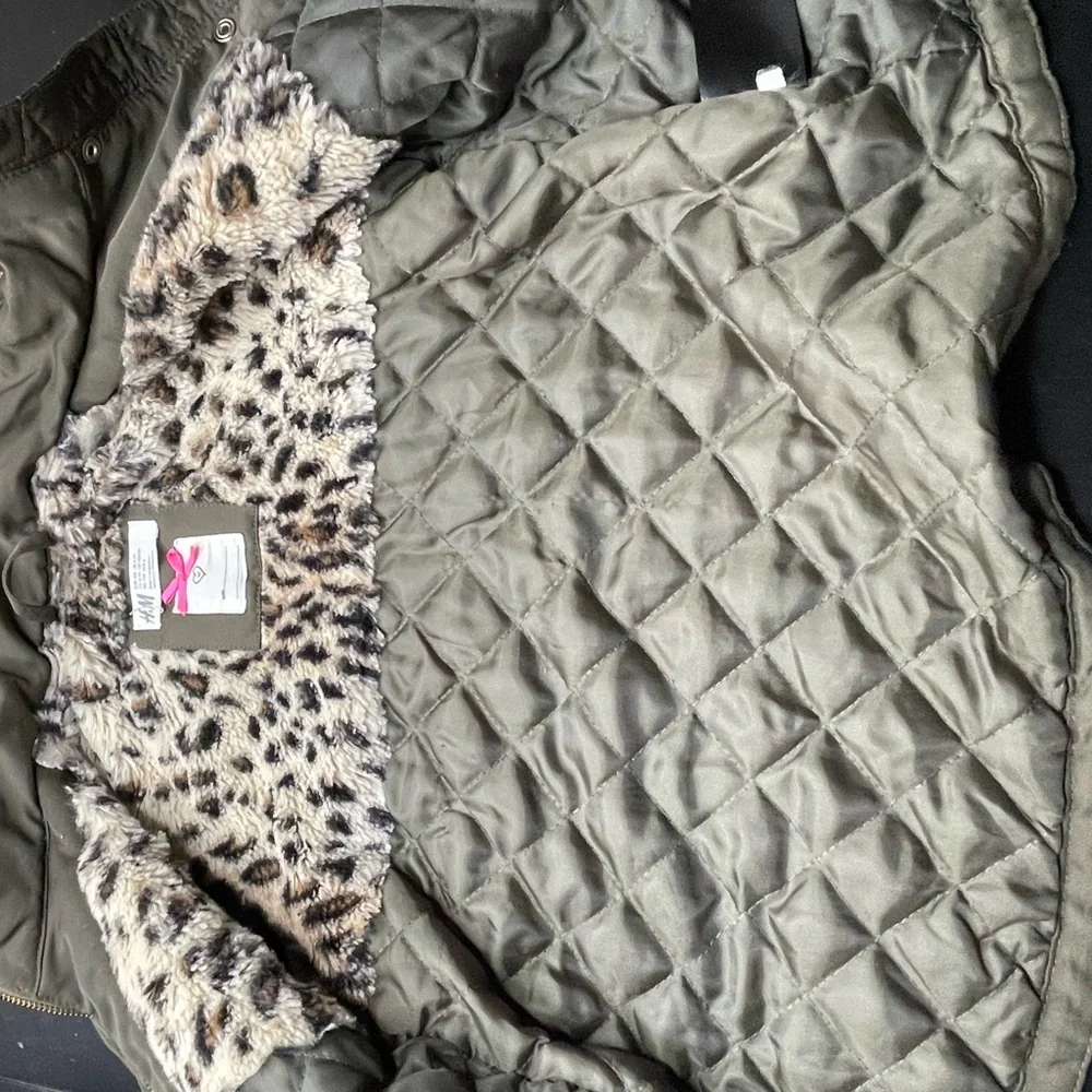 Girls H&M Olive Green Hooded Winter Jacket 3-4 years